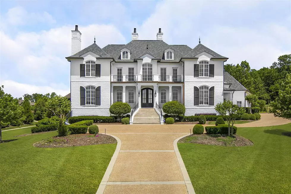 See Inside Todd + Julie Chrisley&#8217;s Spectacular Nashville Mansion [Pictures]