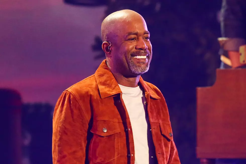 Darius Rucker Buys Breakfast for Everyone at Local IHOP