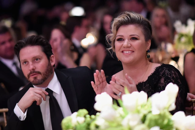 Report: Kelly Clarkson's Ex Ordered to Return Millions in Improper Management Fees