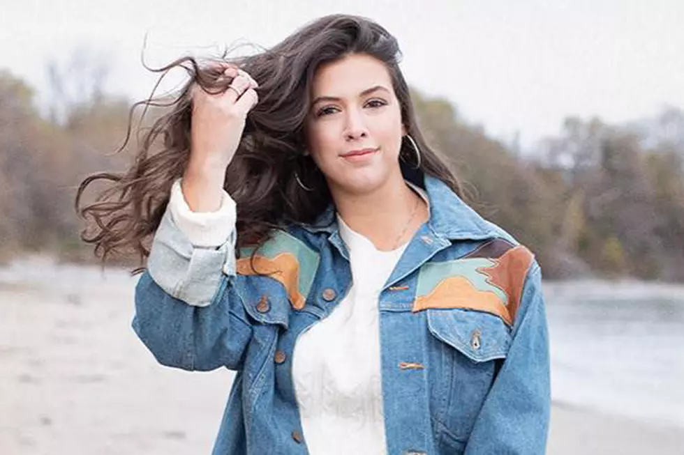 Robyn Ottolini Found TikTok Fame and Landed a Record Deal, All While Stuck at Home