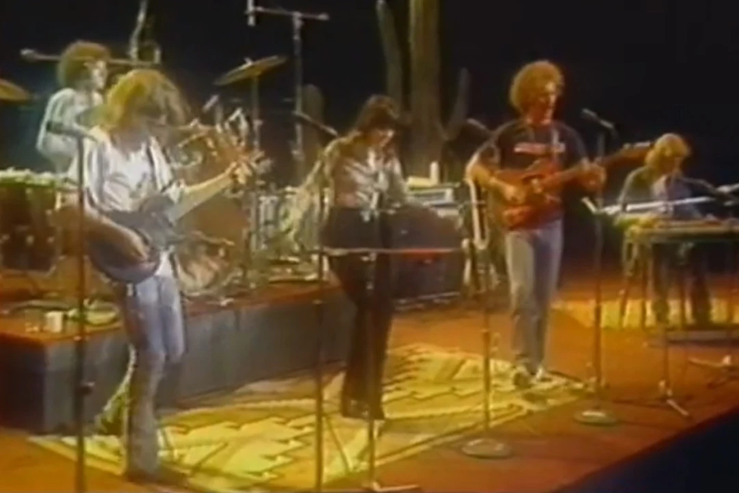 Remember When Linda Ronstadt Sang With the Eagles?