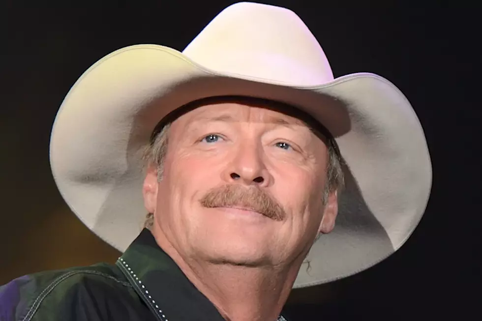 Remember When Alan Jackson Rocked the Jukebox With His Sophomore Album?