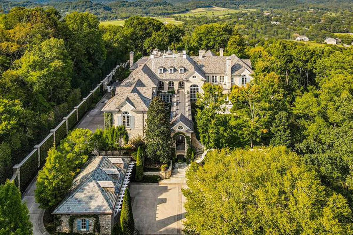 PICS Alan Jackson Sells JawDropping Hilltop Estate for 19M