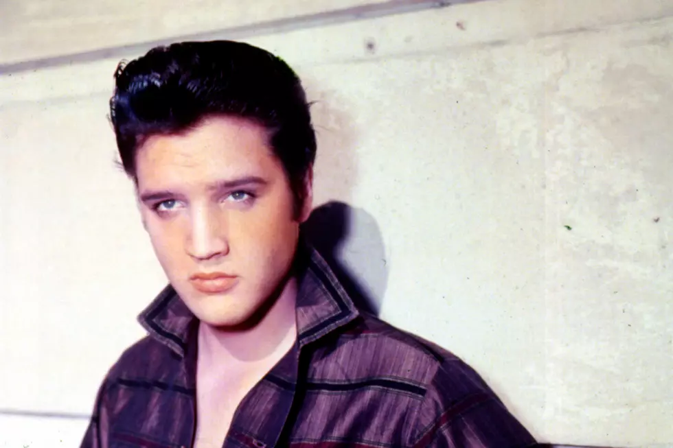 Remember When Elvis Presley Scored His First No. 1 Hit?