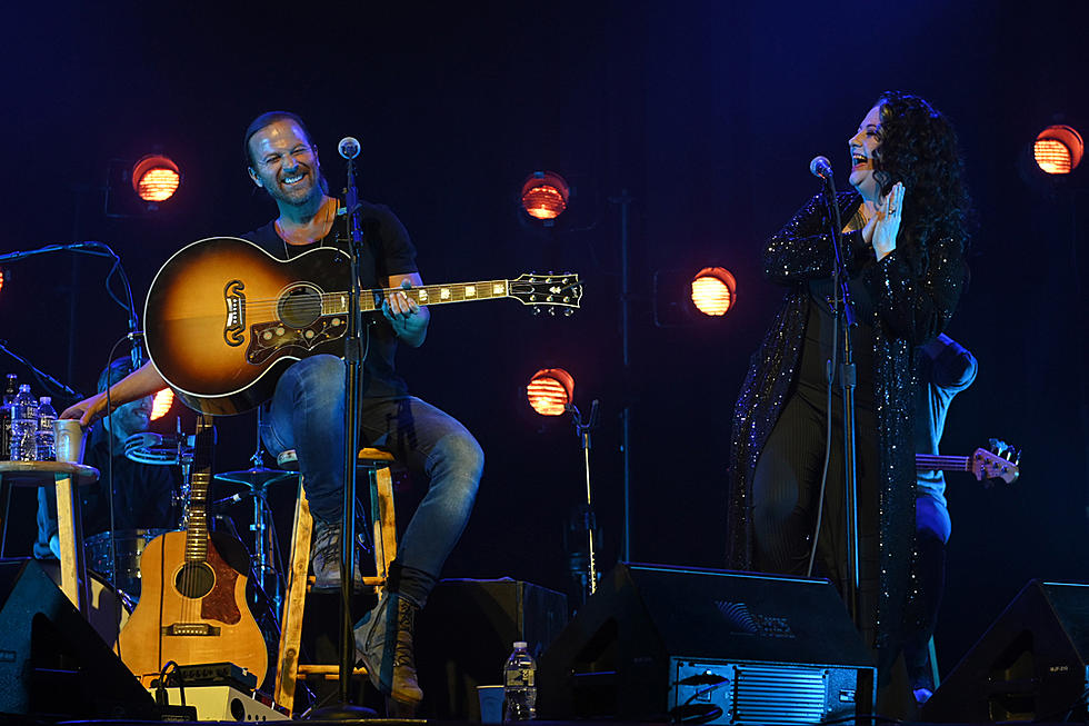 Kip Moore Teases Collaboration With Ashley McBryde [Picture]