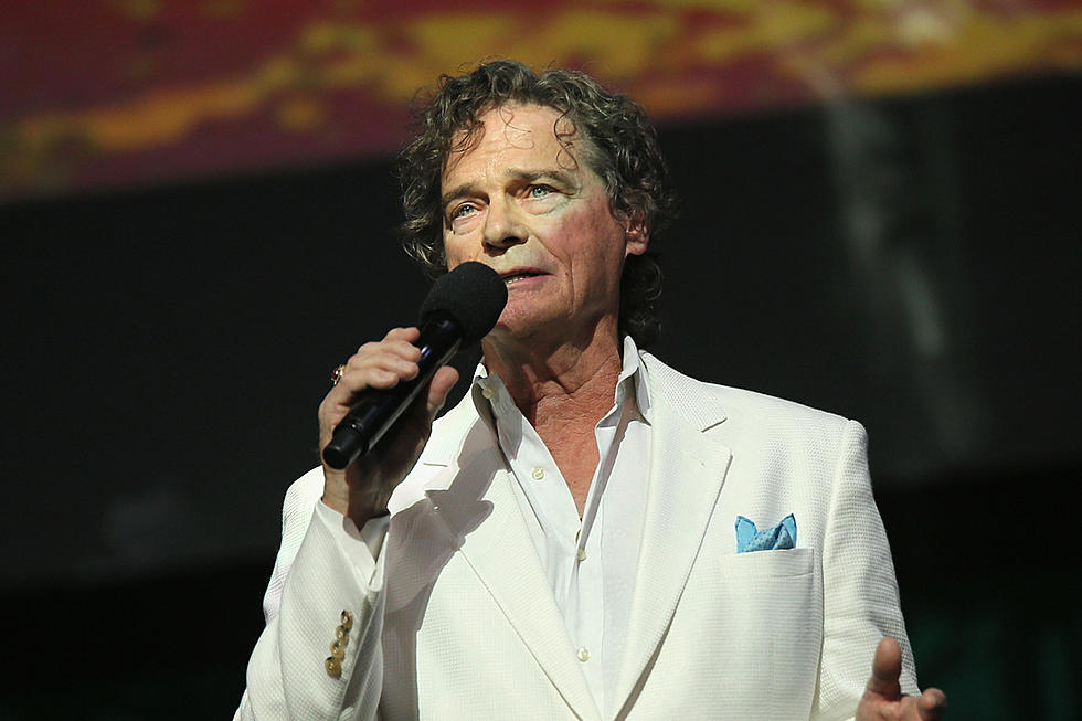 B.J. Thomas Diagnosed With Stage Four Lung Cancer