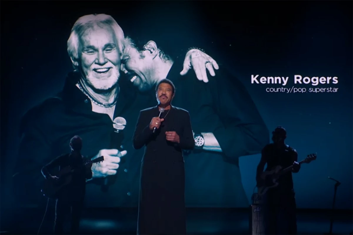 Lionel Richie Tributes Kenny Rogers With Lady At 21 Grammys