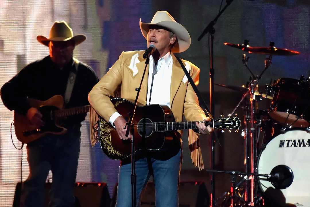 Alan Jackson Shelved an Album After a Period of Family Tragedy ...