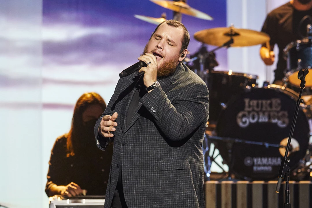 Luke Combs Offers High Class Version of Forever After All at ACMs