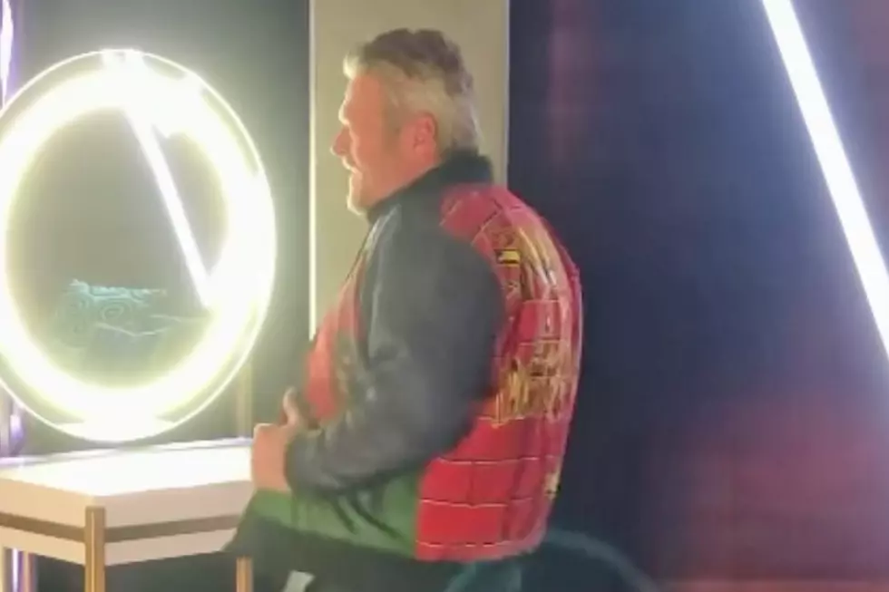 Blake Shelton&#8217;s Hip-Hop Dancing Is &#8230; Really Something [WATCH]