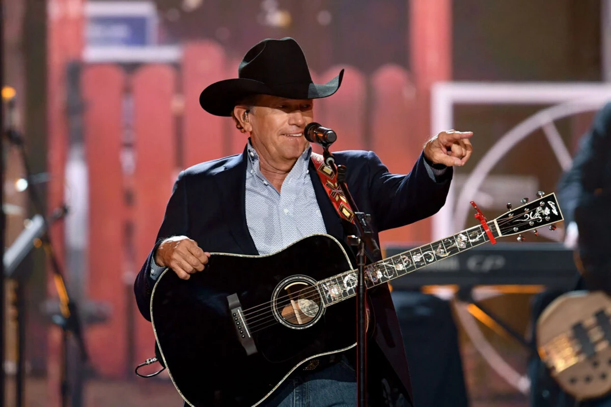 George Strait Returning to Houston Rodeo Roots in 2022