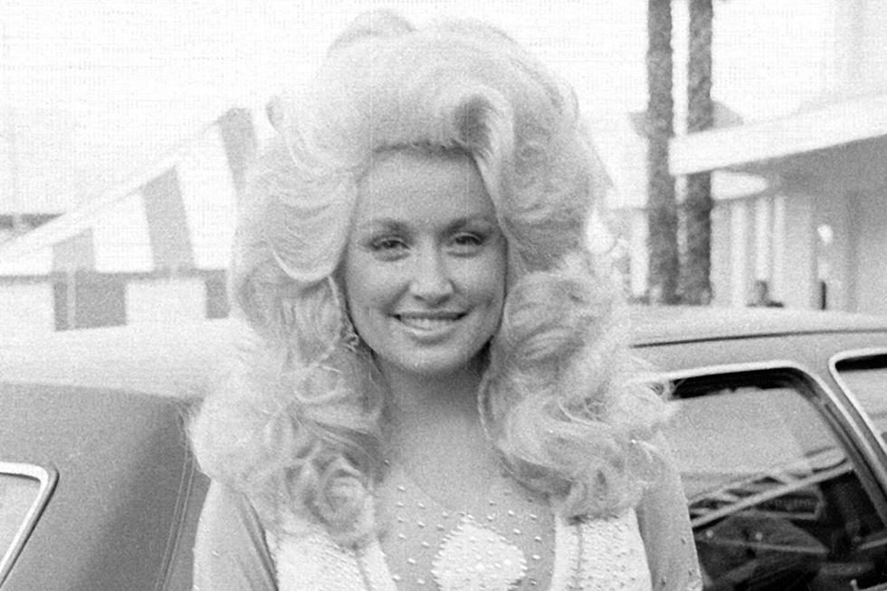 30 Photos of Dolly Parton Young
