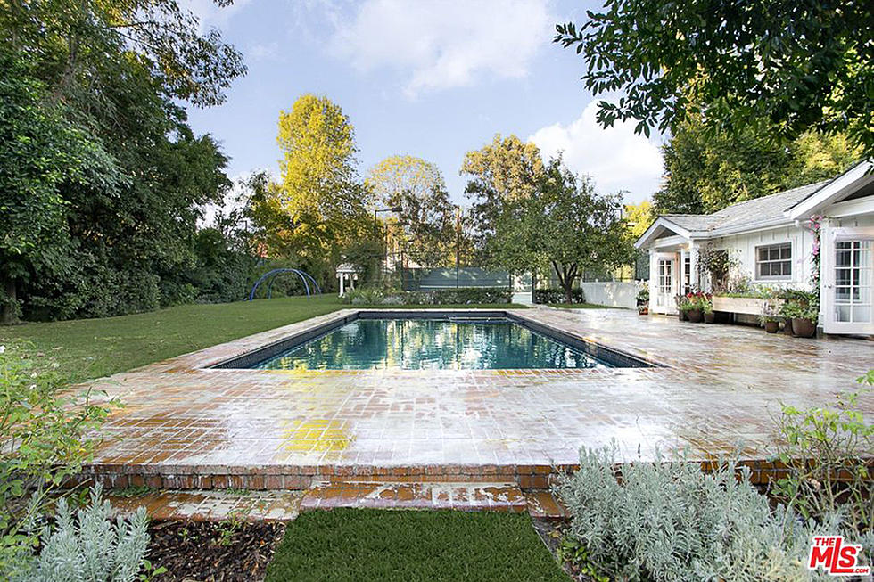 kelly clarkson los angeles mansion pictures