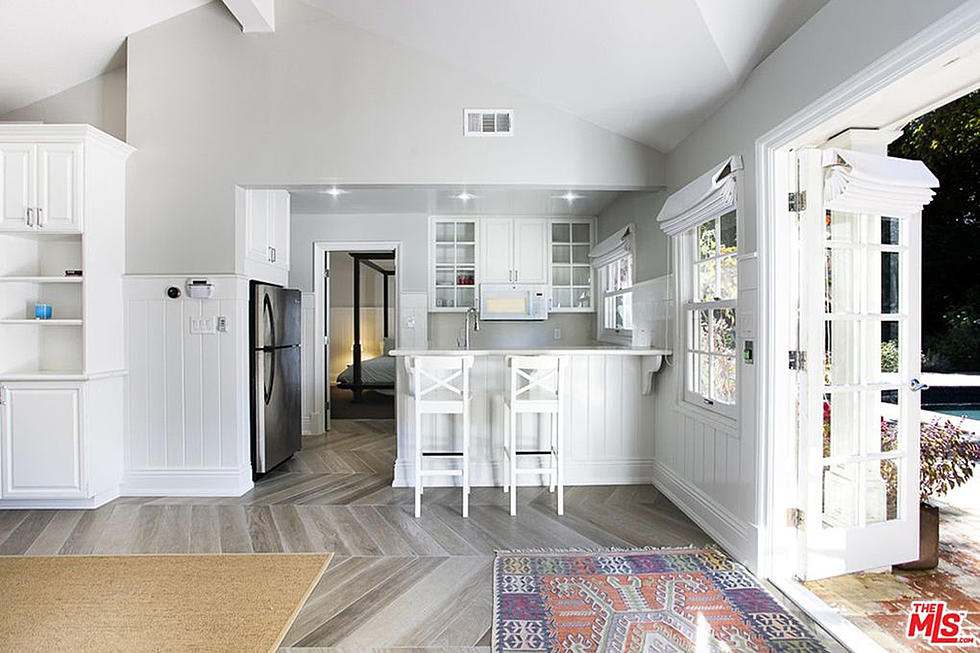 kelly clarkson los angeles mansion pictures