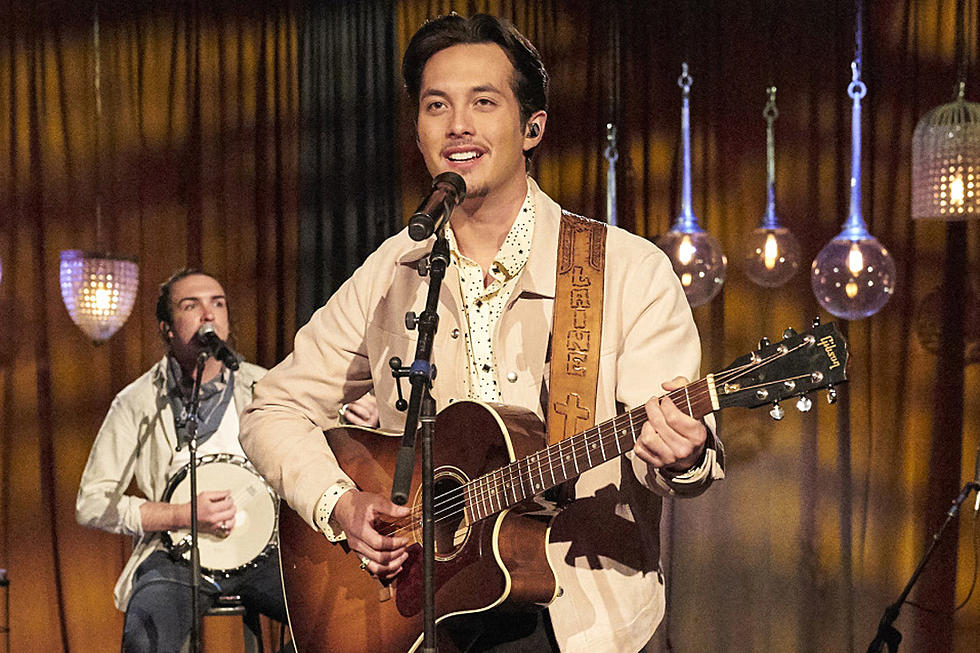 Laine Hardy Performs ‘Memorize You’ for ‘The Bachelorette’ [WATCH]