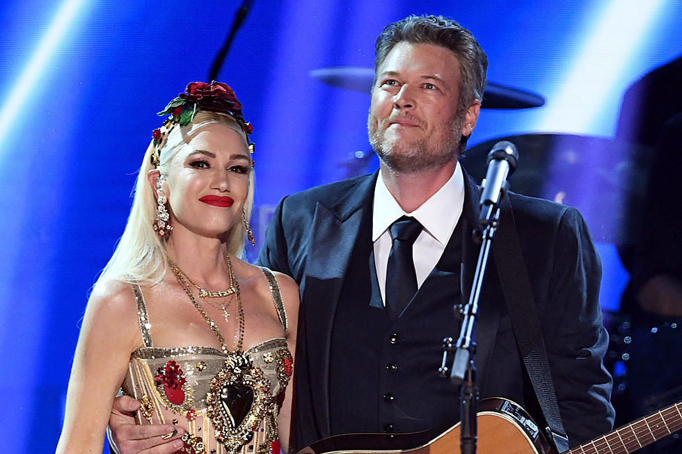 Gwen Stefani Seems to Know All of the Words to All of Blake Shelton&#8217;s Songs