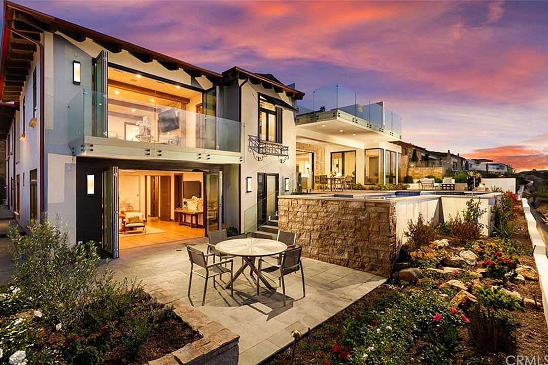 Flip or Flop' Star Buys Spectacular New $10.3 Million Mansion
