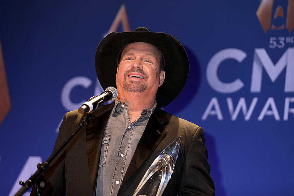 Garth Brooks Will Honor Randy Travis With the CMT Artist of a Lifetime Award