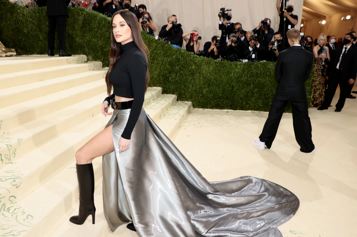 PICS: Kacey Musgraves Goes Soft-Glam Equestrian at Met Gala