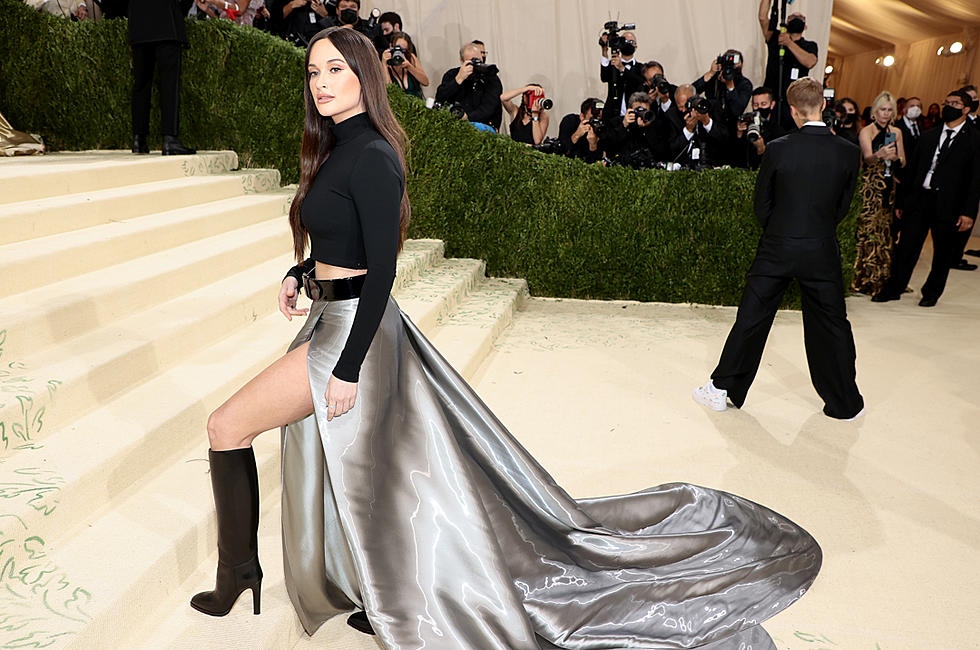 Kacey Musgraves Goes Soft-Glam Equestrian at 2021 Met Gala [Pictures]