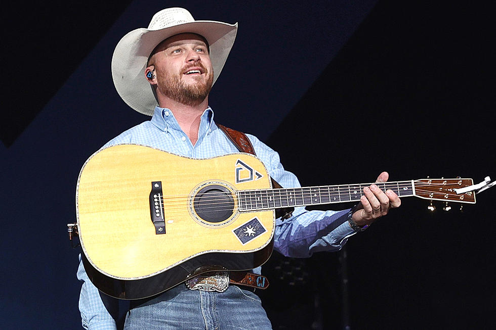 Cody Johnson’s Christmas Album Will Feature Willie Nelson, Merle Haggard Classics