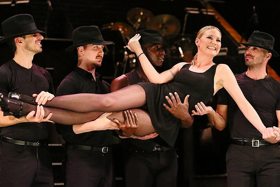 Jennifer Nettles Returning to Broadway as Jenna in ‘Waitress’