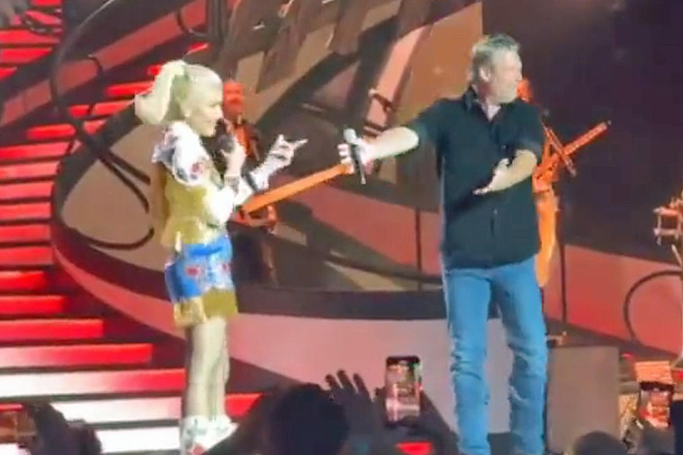 Gwen Stefani Grabs a Whole Lotta Blake Shelton Onstage in Las Vegas [Watch]