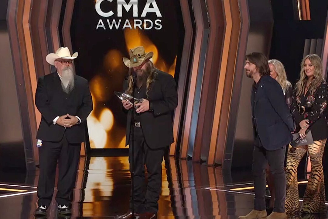 Chris Stapleton’s ‘Starting Over’ Wins Single of the Year at CMAs