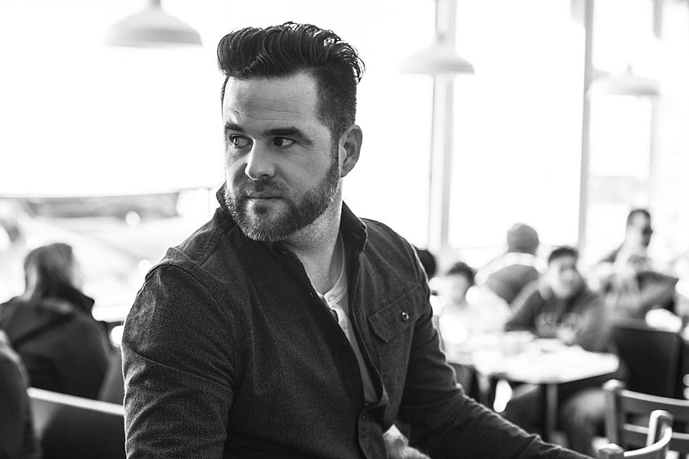 David Nail Drops Poignant, Acoustic Version of ‘Comeback History’ [Exclusive Premiere]