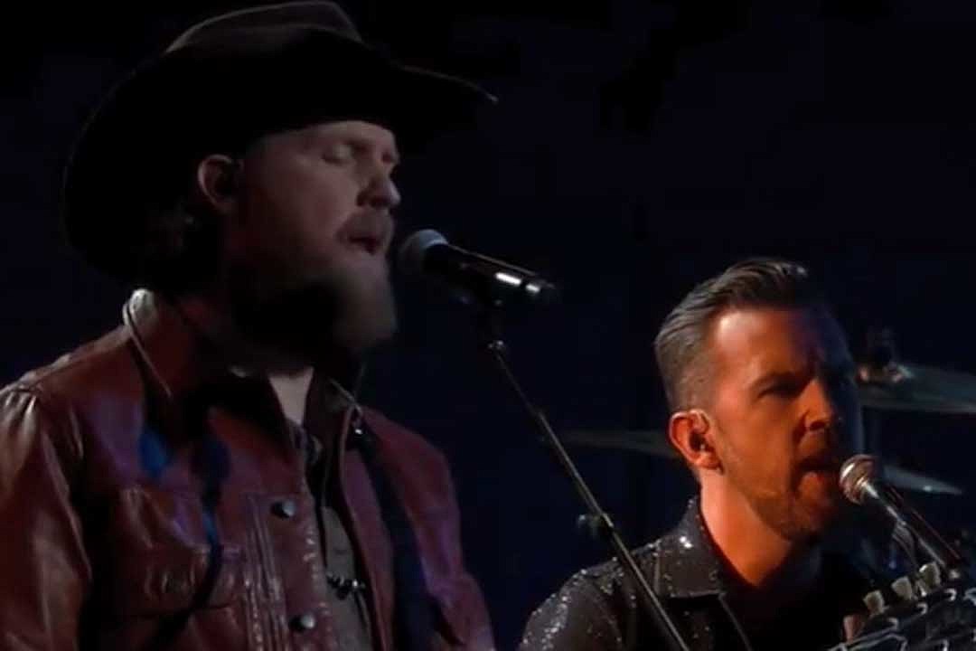 Brothers Osborne Deliver Moving ‘Younger Me’ at 2021 CMA Awards