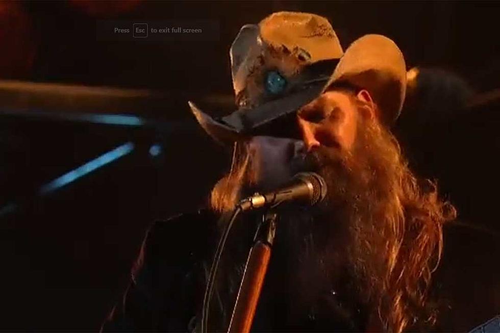 Chris Stapleton Stuns 2021 CMA Awards With Bombastic &#8216;Cold&#8217;