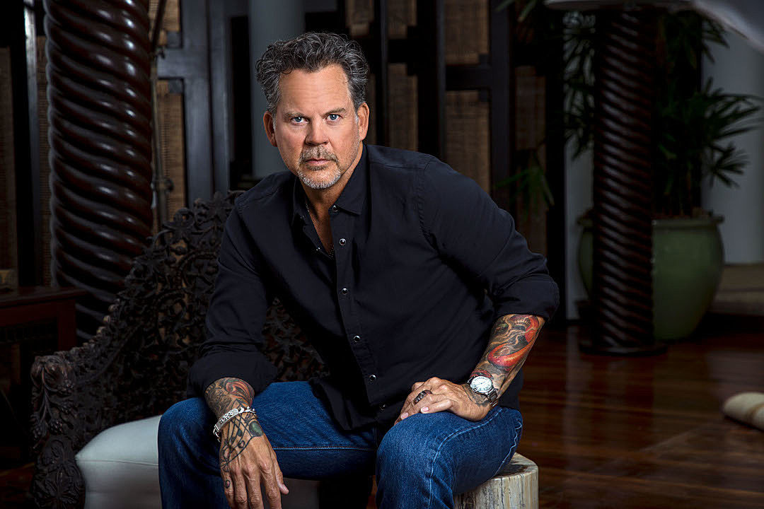 Gary Allan Gets Engaged to Girlfriend Molly Martin