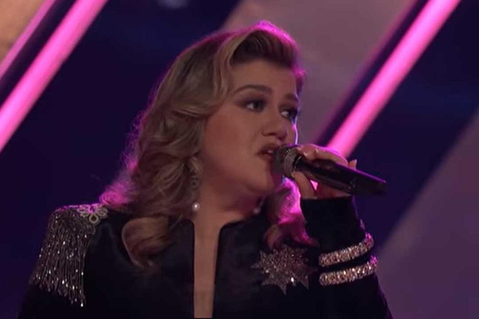 Kelly Clarkson + Team Stun With John Legend Cover on &#8216;The Voice&#8217; [Watch]