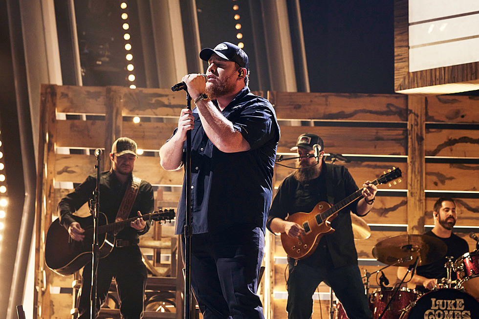 Luke Combs Keeps Promise, Debuts New Song 'Doin' This' at CMAs