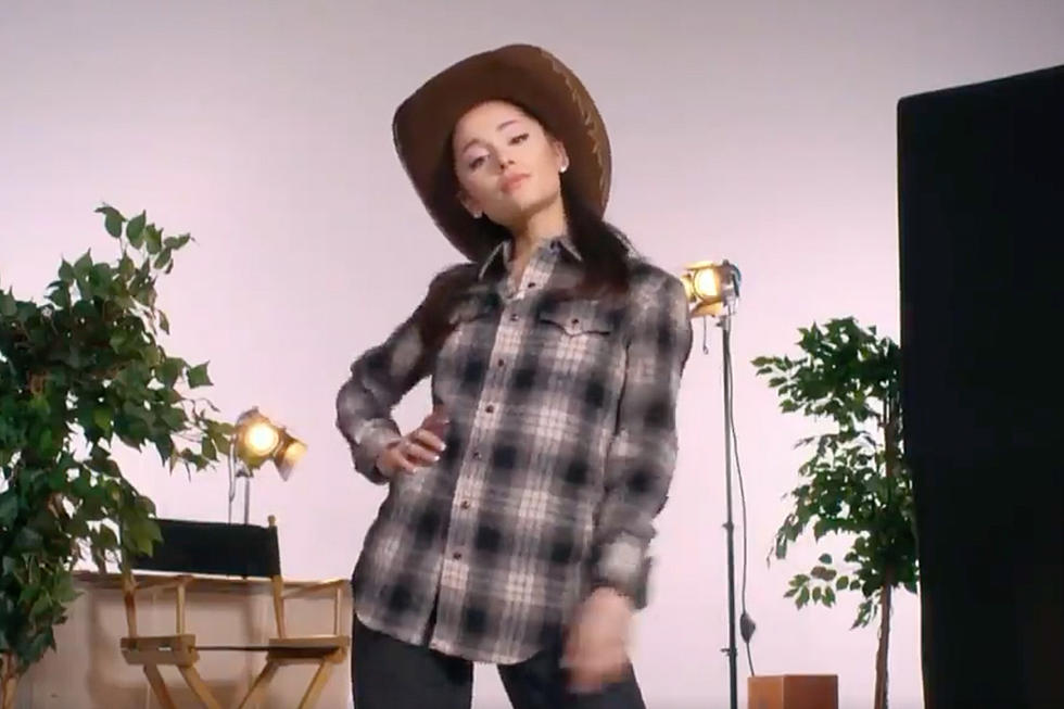 See Ariana Grande&#8217;s Hilarious &#8216;Audition&#8217; for Blake Shelton&#8217;s &#8216;Come Back as a Country Boy&#8217; Video
