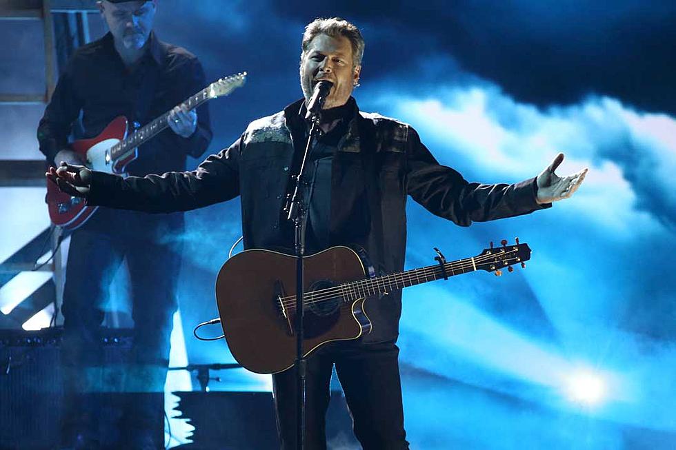 Blake Shelton Wins Country Artist of the Year at the 2021 People’s Choice Awards