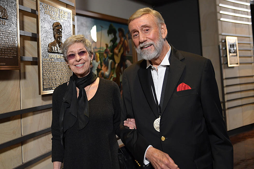 Ray Stevens&#8217; Wife Penny Has Died