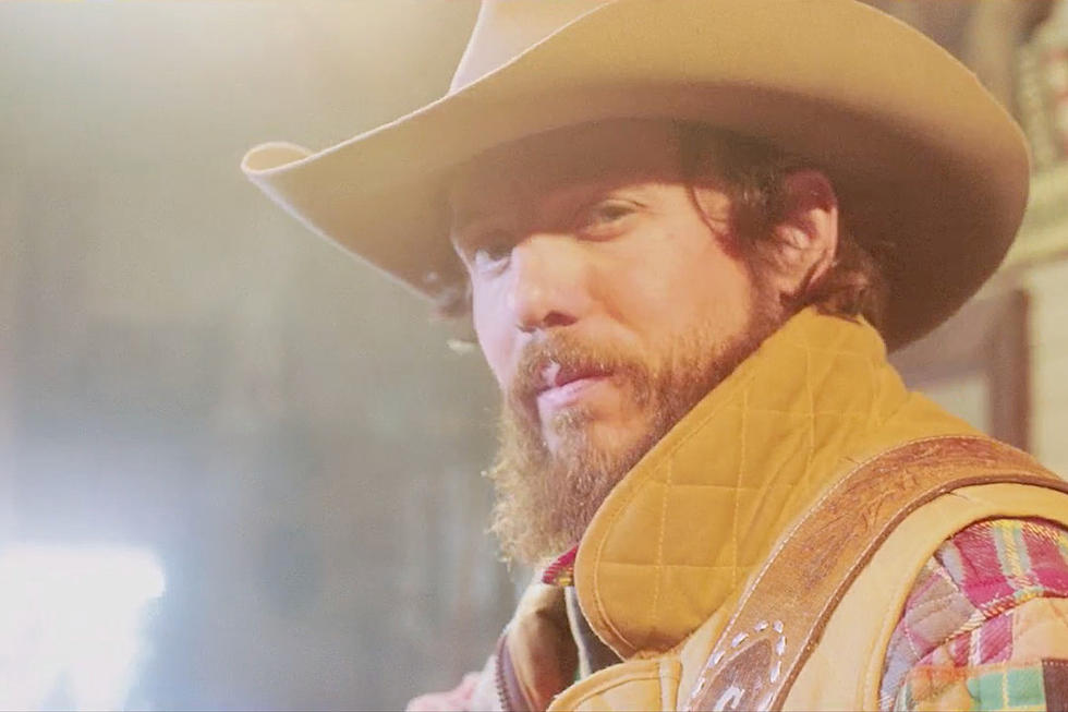 Chris Janson Tells the &#8216;Cold Beer Truth&#8217; With a New Song + Star-Packed Music Video [Watch]