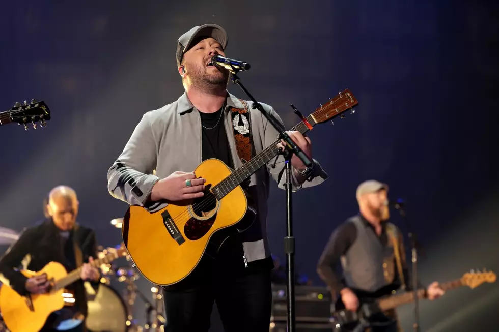 Mitchell Tenpenny Aimed to &#8216;Beef It Up&#8217; on New Album &#8216;This Is the Heavy&#8217;