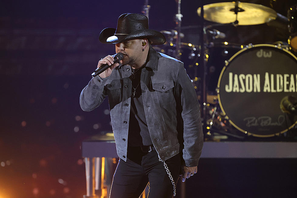 Jason Aldean Performs Medley of Hits at iHeartRadio Music Awards