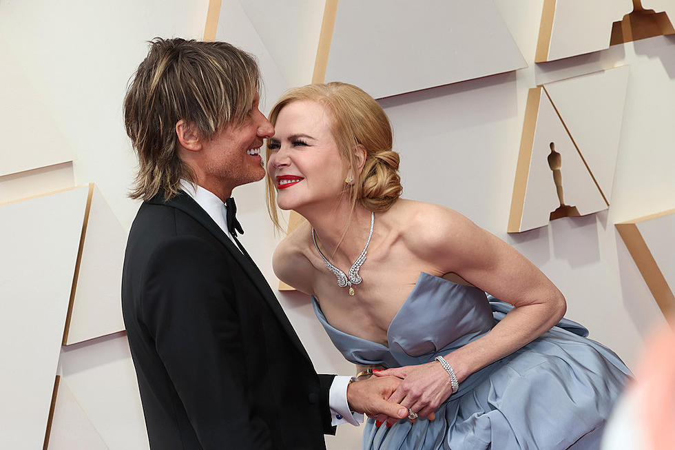 Keith Urban and Nicole Kidman Were Adorably Glam on the 2022 Oscars Red Carpet [Pictures]