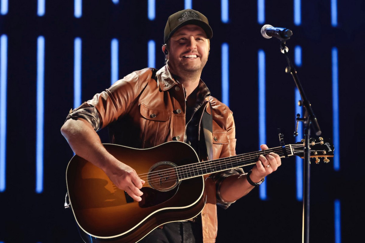 Luke Bryan Just Scored His 30th No. 1 Hit With 'Country On'