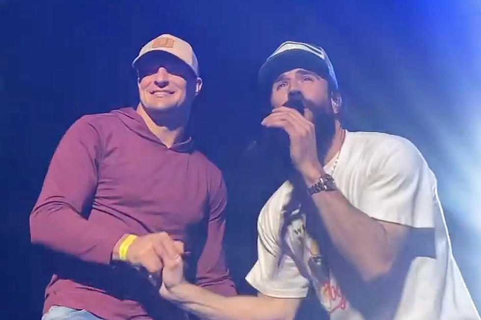 Sam Hunt Brings NFL Pro Rob Gronkowski Onstage During His First Show Since Divorce [Watch]