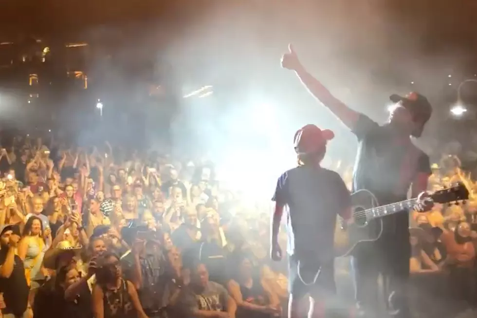 Chris Janson Jams Out With His Son Jesse Onstage