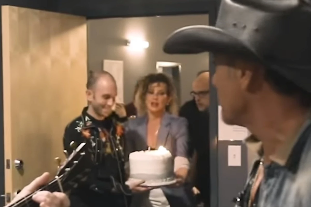 Tim McGraw Gets a Birthday Surprise From Faith Hill on Tour