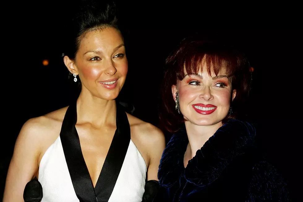 Ashley Judd Hopes Her Late Mom Naomi Found Peace in Death: ‘She Was in Pain’