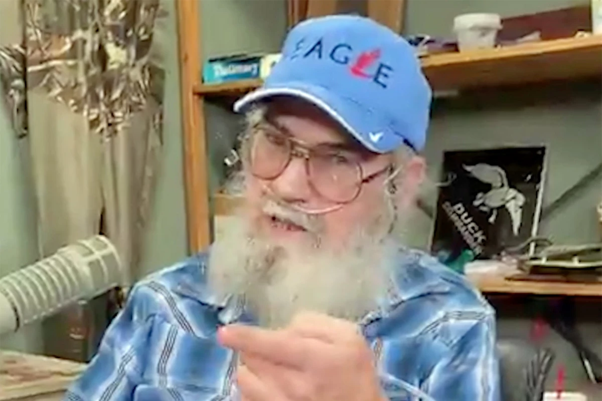 Duck Star Uncle Si Robertson to Undergo Lung Surgery