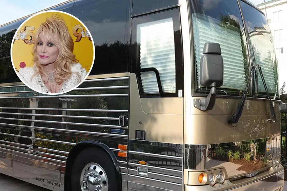 dolly parton tour bus stay