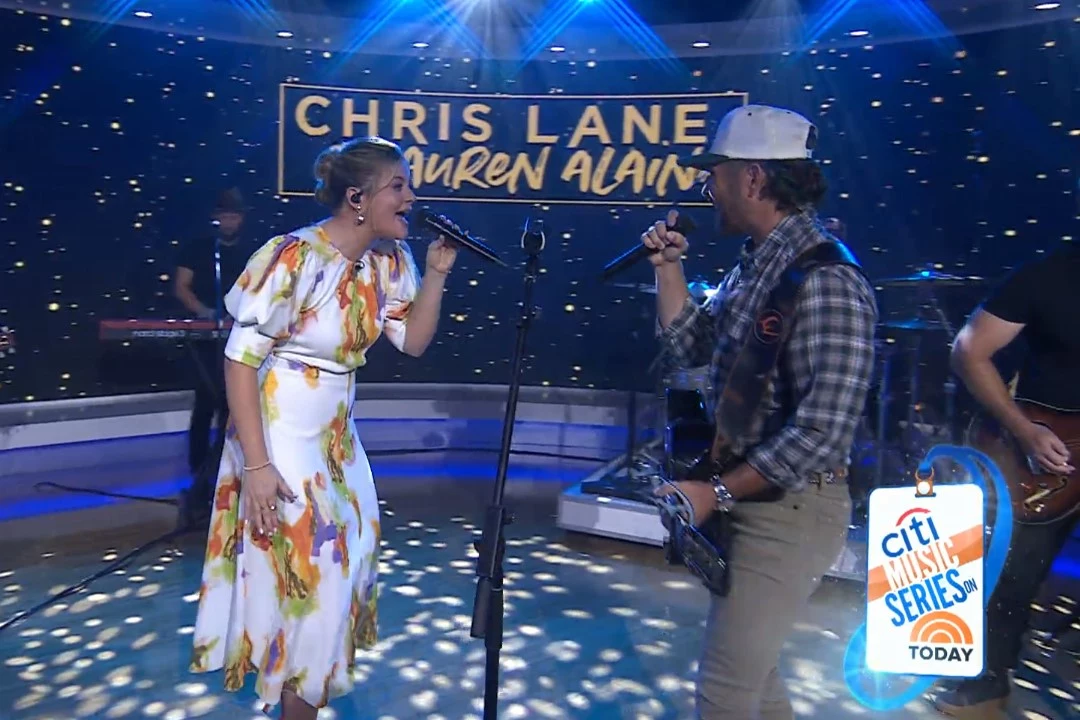 Lauren Alaina, Chris Lane Sing ‘Dancin’ in the Moonlight on Today