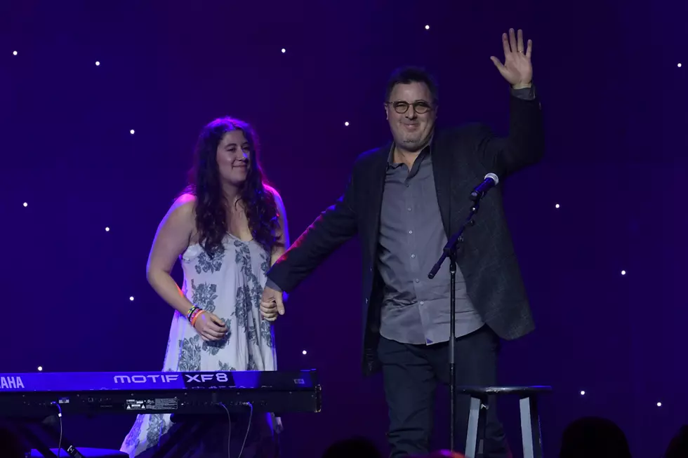 Vince Gill + Amy Grant&#8217;s Daughter Joins Him Live at the Ryman for Tearful Performance [Watch]